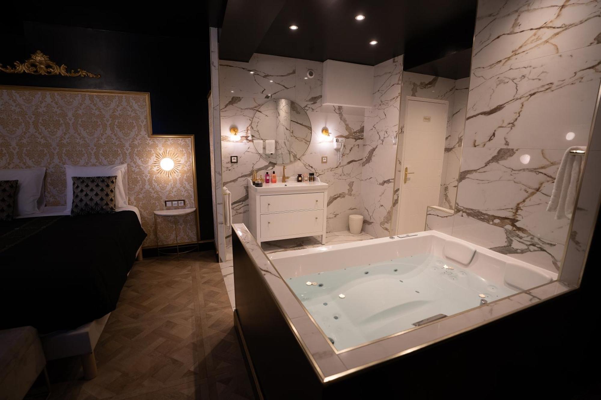 Appartement D'Exception Avec Jacuzzi Villefranche-sur-Saône Esterno foto
