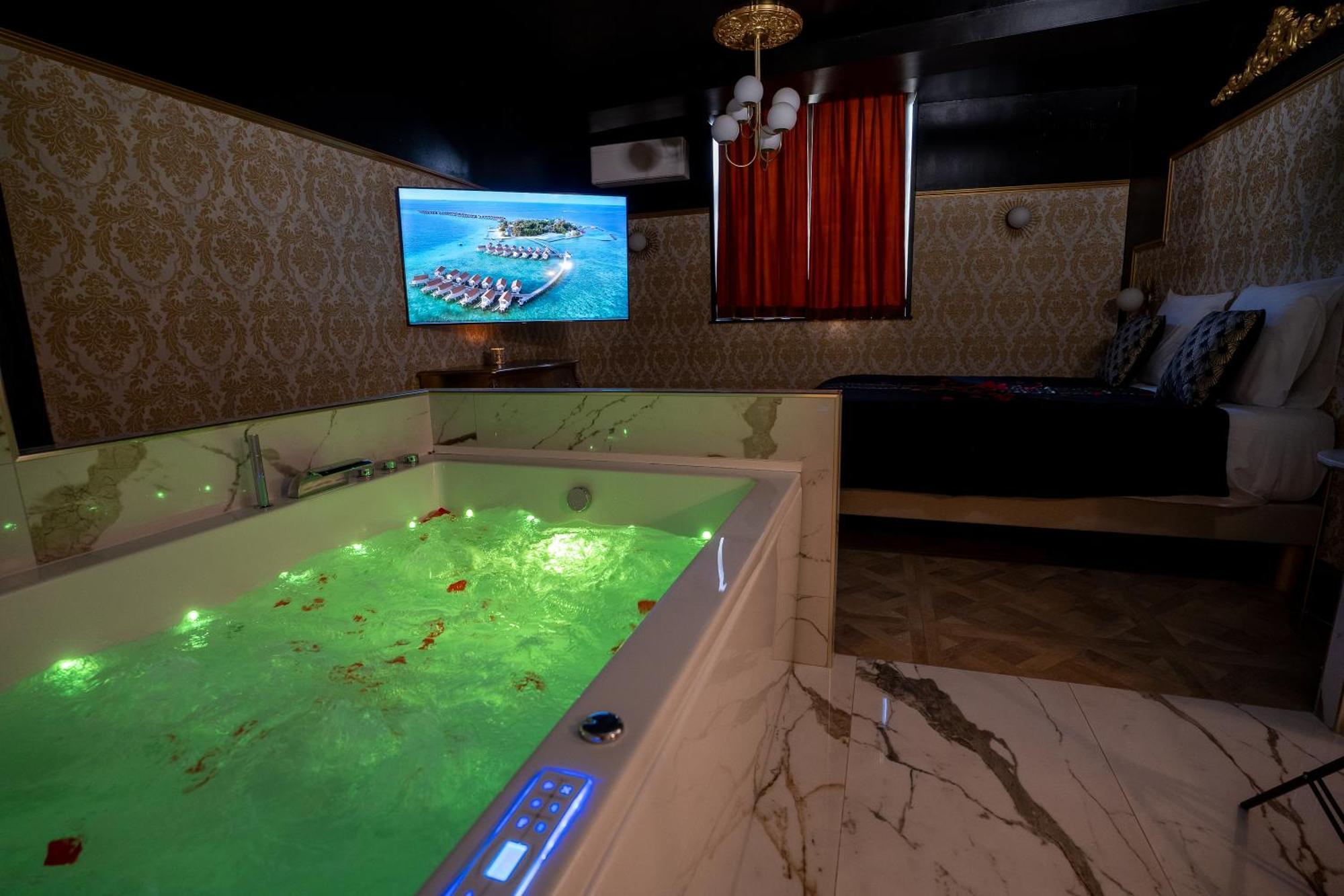 Appartement D'Exception Avec Jacuzzi Villefranche-sur-Saône Esterno foto